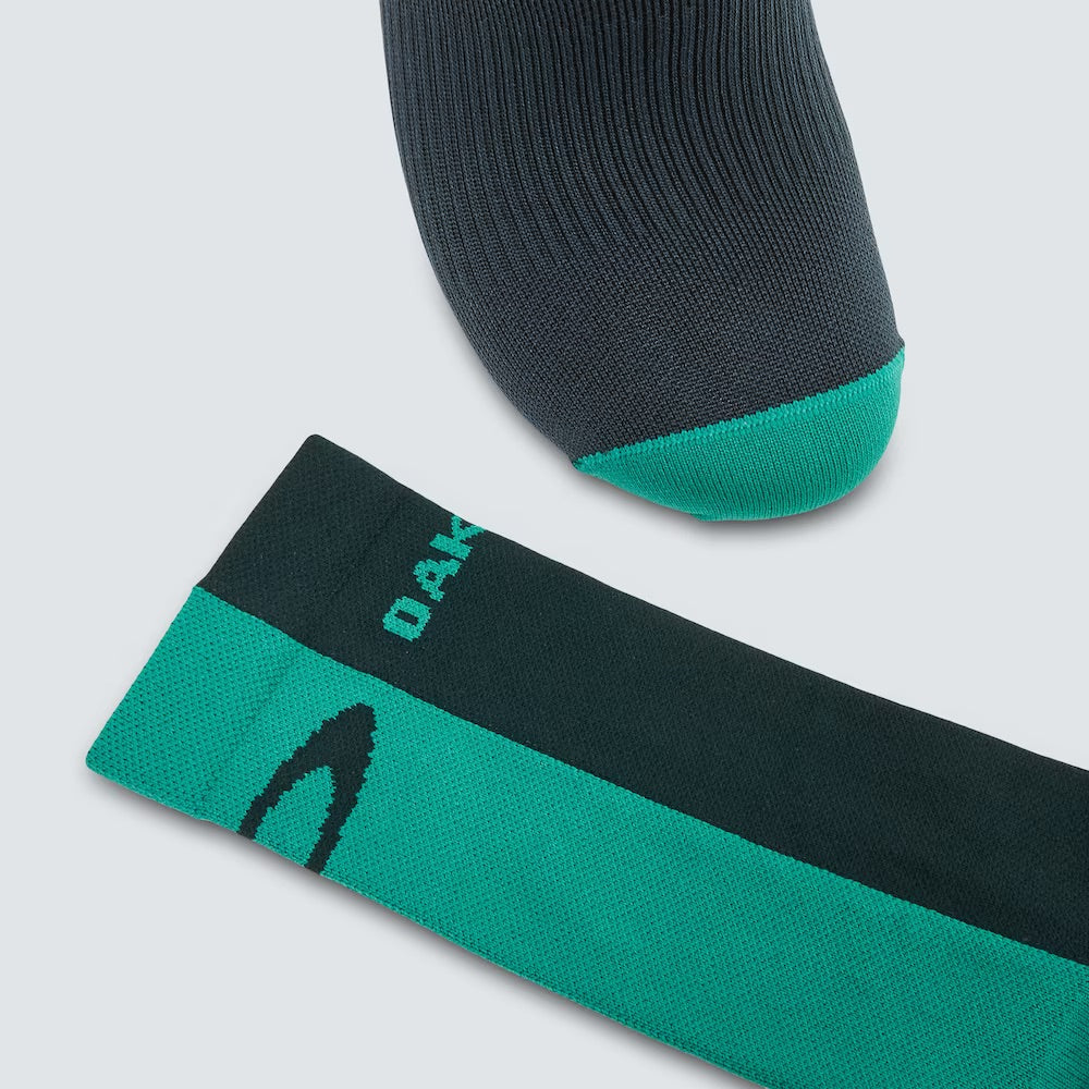 OAKLEY ICON ROAD SHORT SOCKS